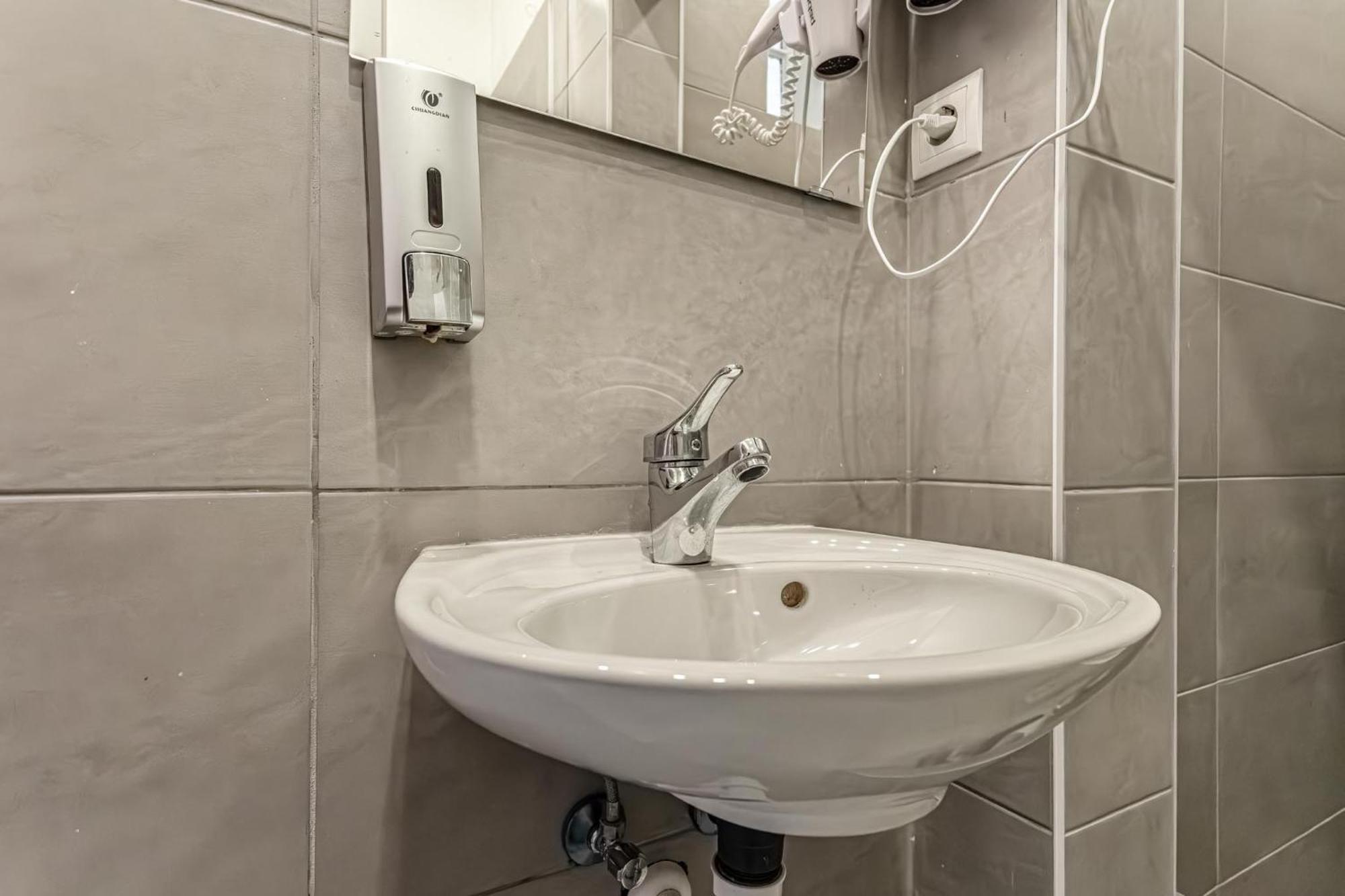 Lovely 1Br Apt. Near Akh Hospital Vídeň Exteriér fotografie